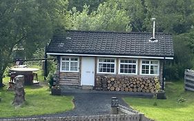 Pine Cabin, Strathyre. A Cosy Escape From It All.
